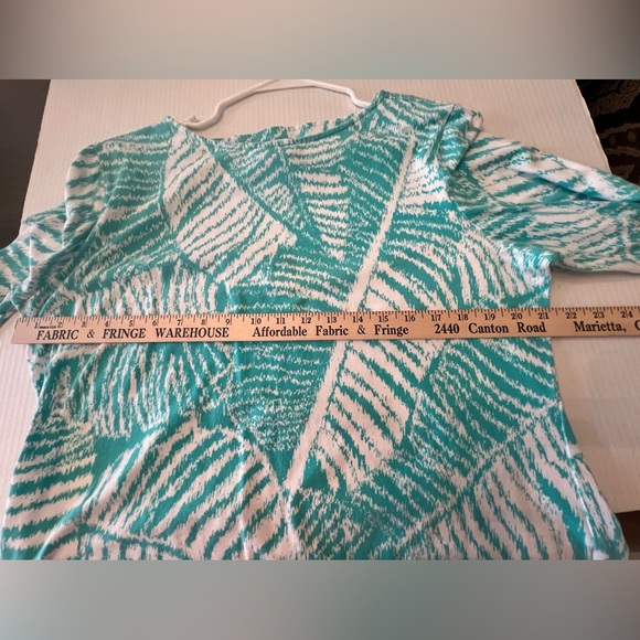 RUBY RD FAVORITES WOMEN’S SCOOP NECK PRINT DESIGNS TOP. SIZE XL. TURQUOISE/WHITE - Picture 8 of 8